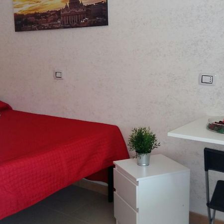 Hotel Domus Italiana Roma Esterno foto