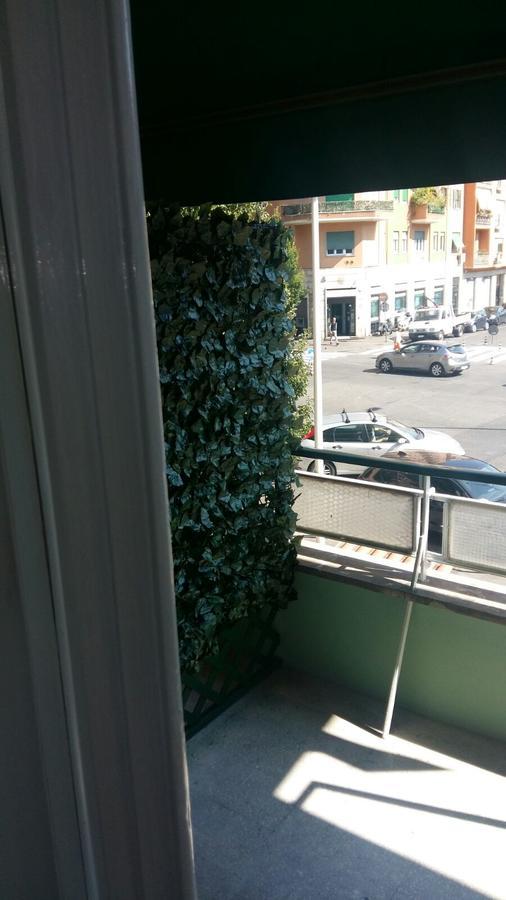 Hotel Domus Italiana Roma Esterno foto