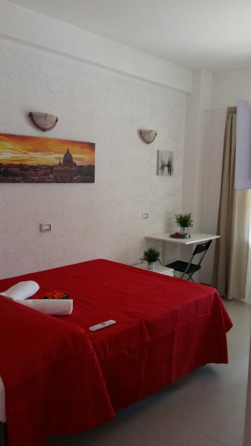Hotel Domus Italiana Roma Esterno foto